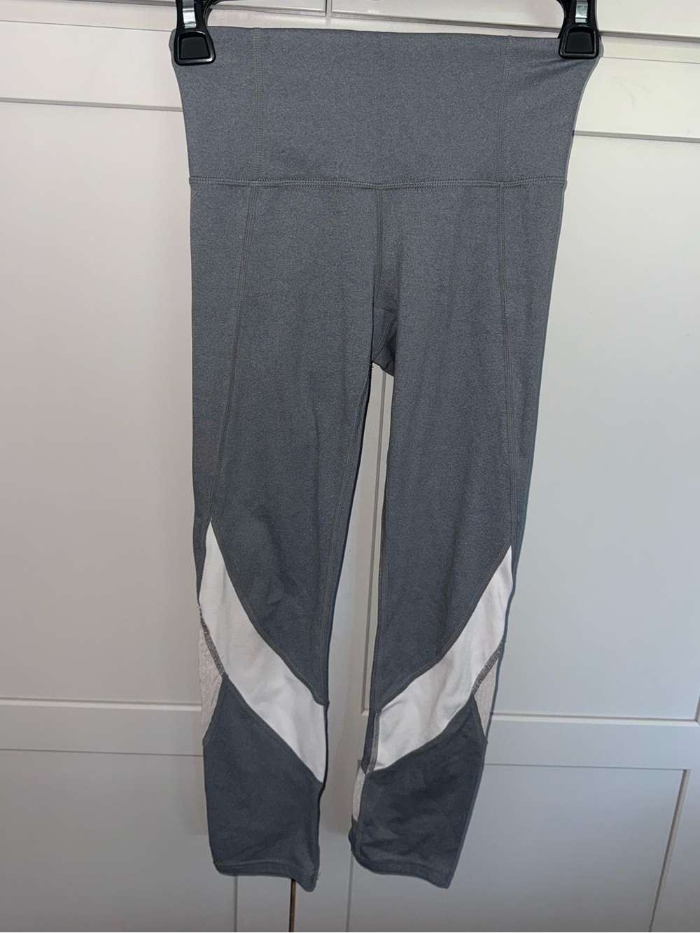 Athleta High Rise Colorblock Mesh Capri Leggings Gray White XXS